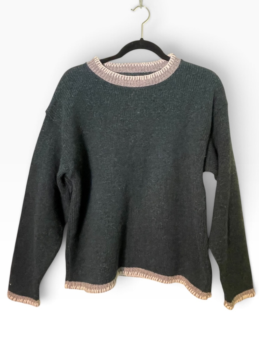Alps Vintage wool blend crewneck sweater in green. Size medium. GUC made in USA